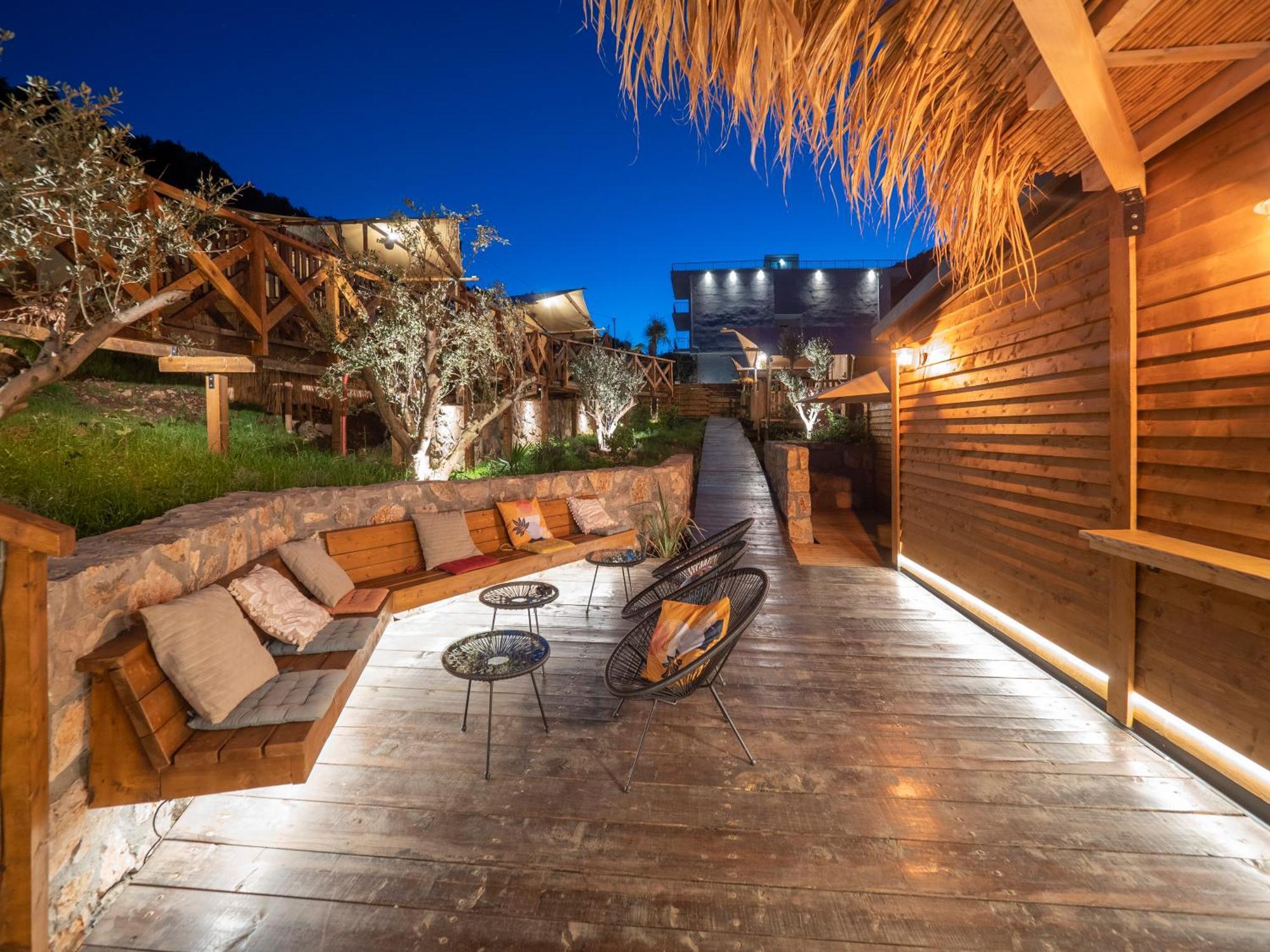 Sea Glamping Luxury tent Kotor