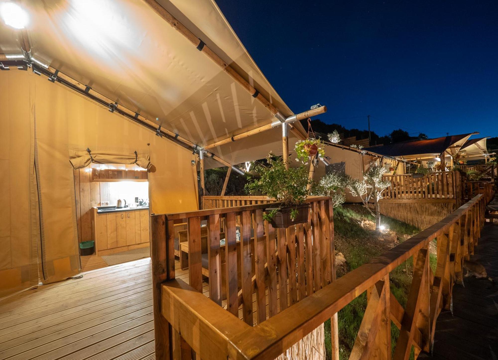 Luxury tent Sea Glamping